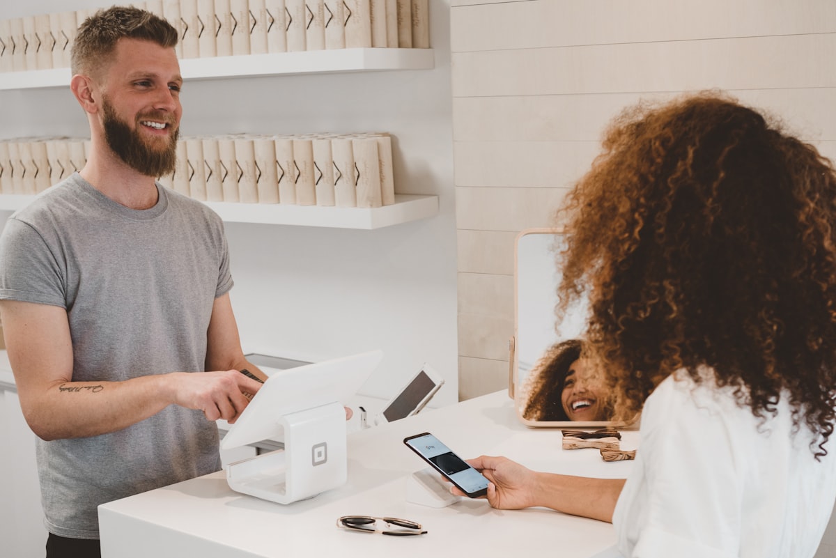 Shopify vs Shoptet: Shipping Comparison for CZ/SK